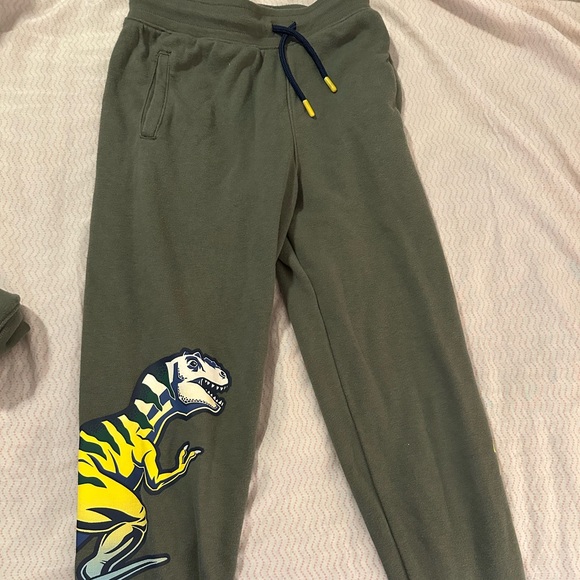 Dinosaur two piece jogging suit - Picture 2 of 6